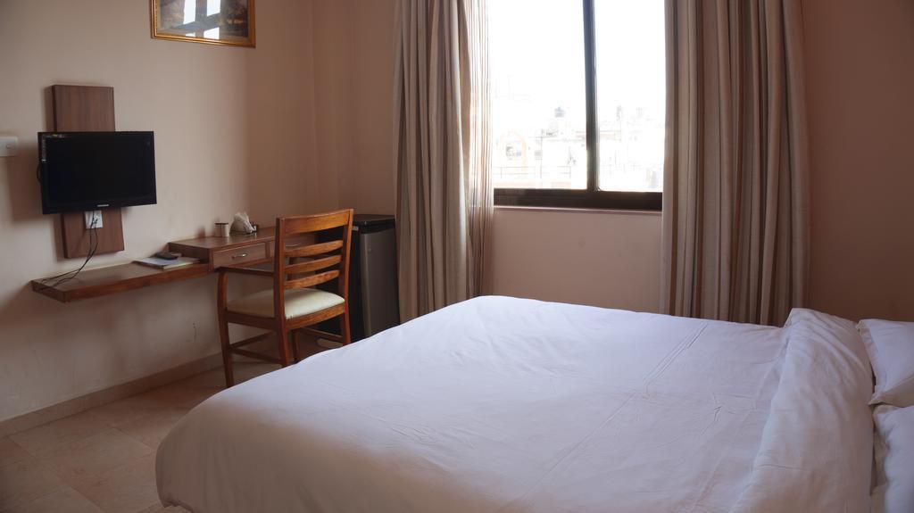 Aryal International Hotel Катманду Номер фото