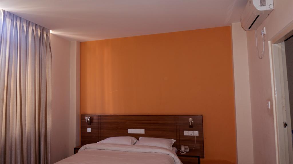Aryal International Hotel Катманду Номер фото