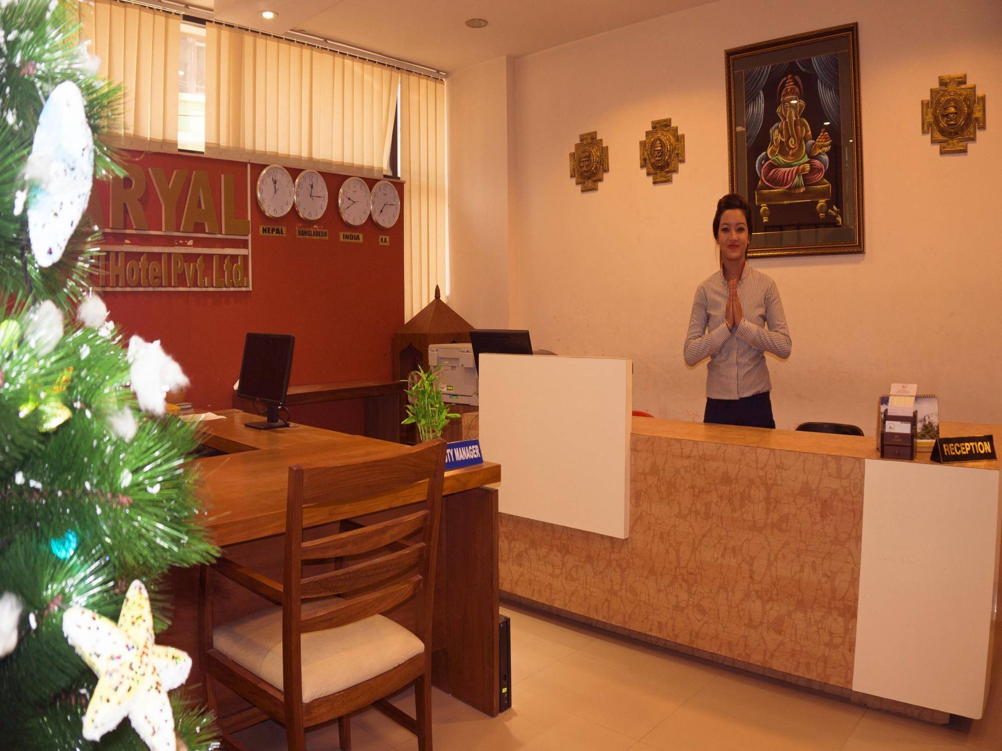 Aryal International Hotel Катманду Екстер'єр фото